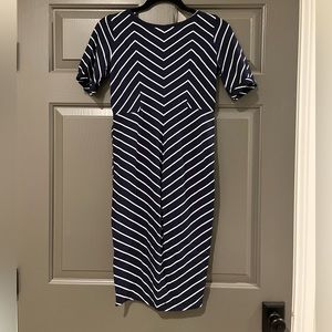 A Pea in the Pod Maternity dress